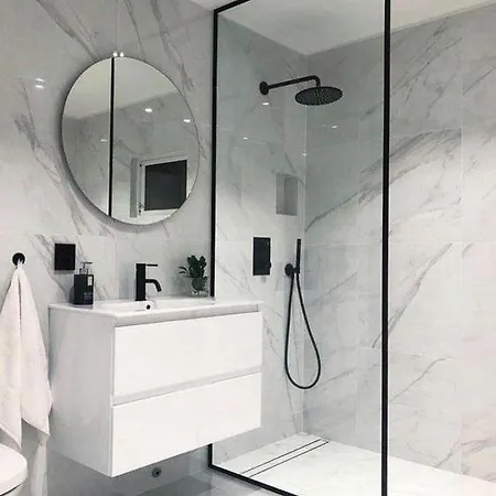 Hanza Tower Bohemia 22 Pool & Jacussi * شتشيتسين